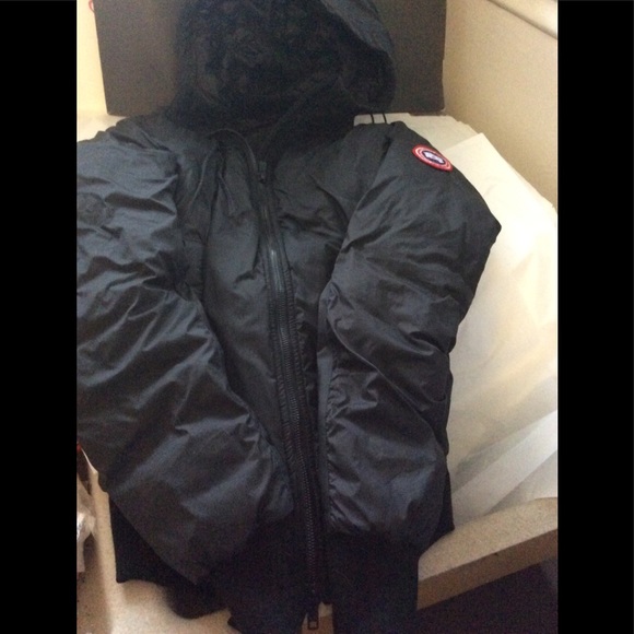 Canada Goose Dore Down packable Hoody Jacket - Picture 12 of 14